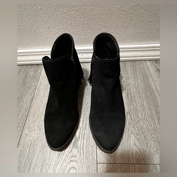 Lucky Brand Black Fringe Suede Boots size 8.5 - Picture 1 of 6